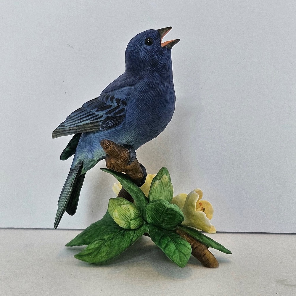 Lenox Garden Bird Collection Indigo Bunting Fine Porcelain Figurine Blue Bird